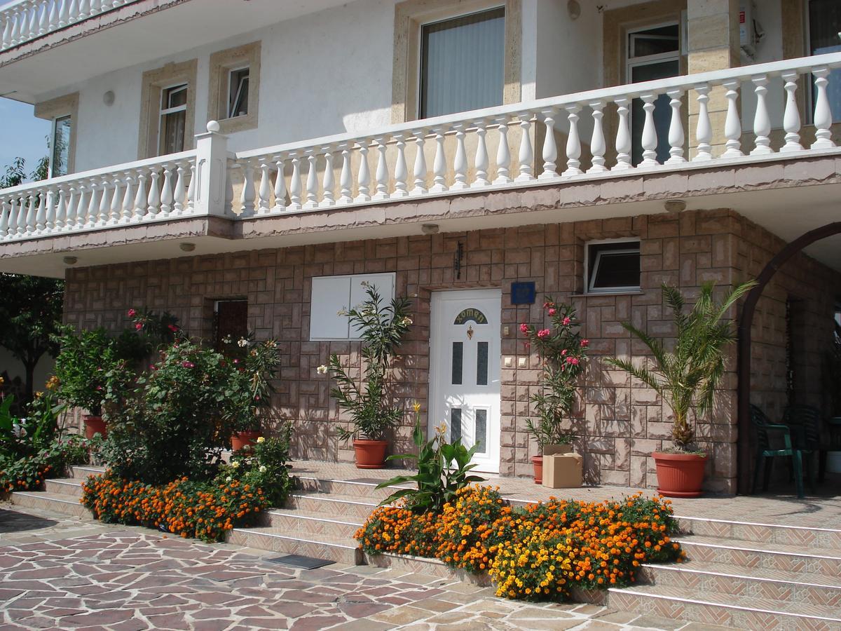 Family Hotel Zhelkovi - Olympia Харманли Экстерьер фото